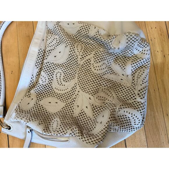 Plinio Visona floral embossed leather shoulder bag - Picture 2 of 7